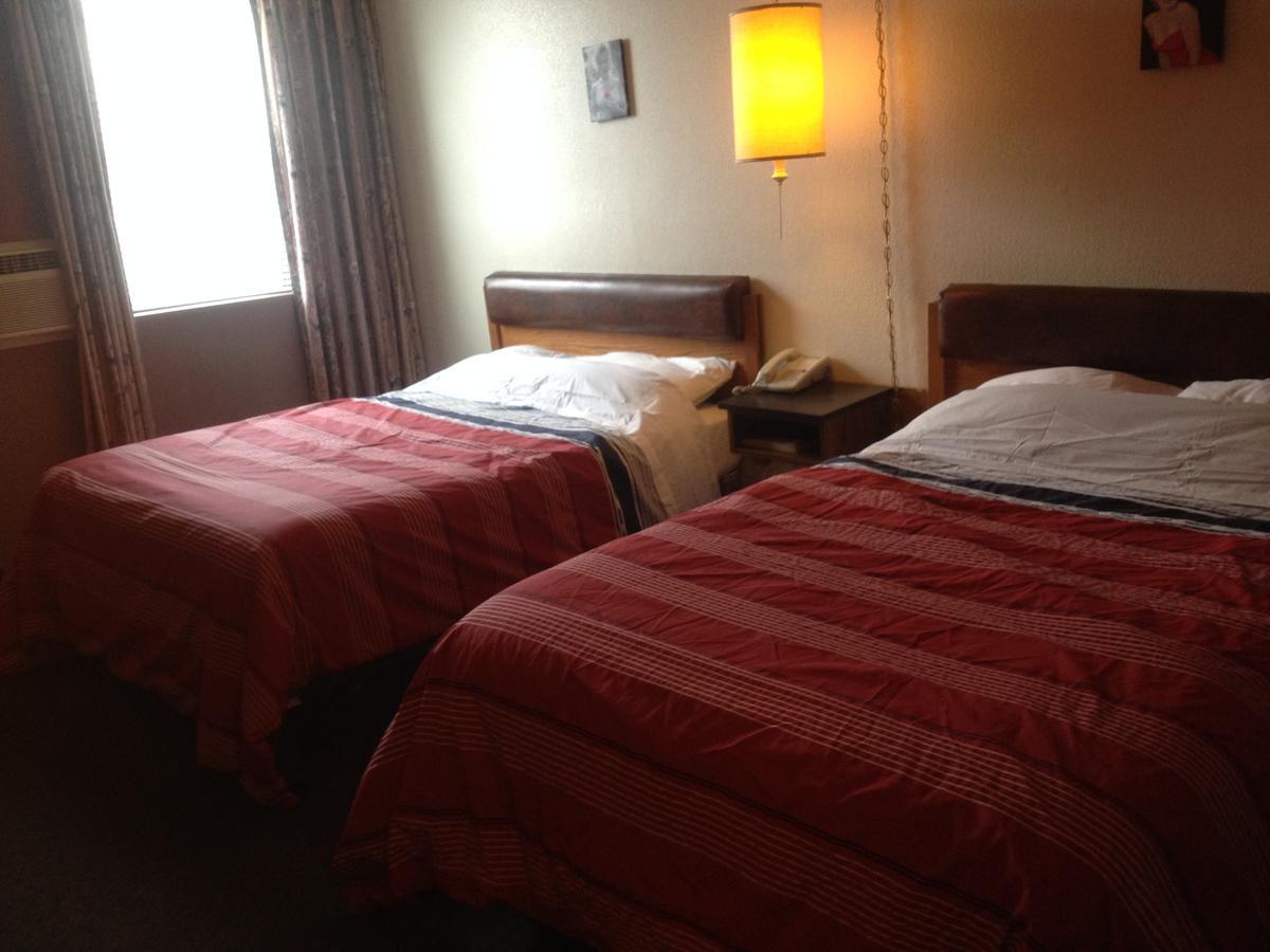 Classic Motor Inn Melville Екстер'єр фото